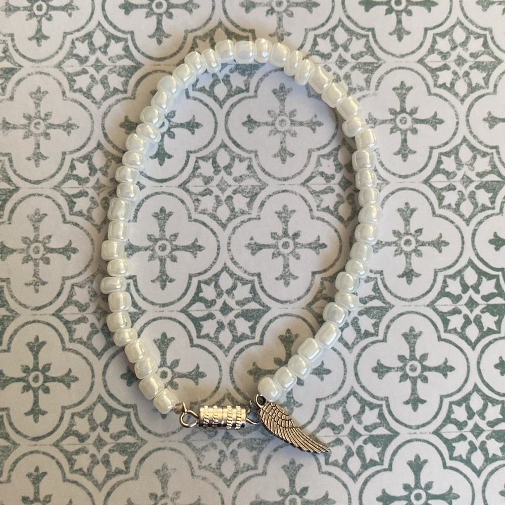 Handmade guardian angel wing pearl glass bead bracelet